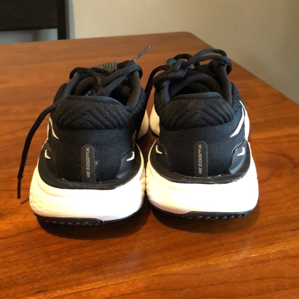 Nike ZoomX Invincible Run Flyknit 2 Woman’s DC9993-001 - Picture 5 of 9